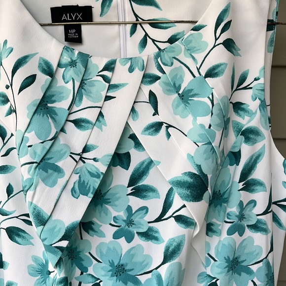 BNWOT Alyx floral dress - Picture 7 of 16